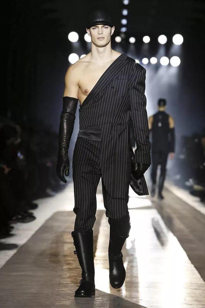Moschino设计师和Bel Ami家的头牌男模公布关系了！