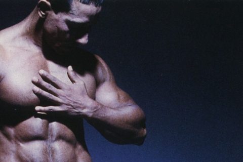 7式高效锻炼 塑造大胸肌