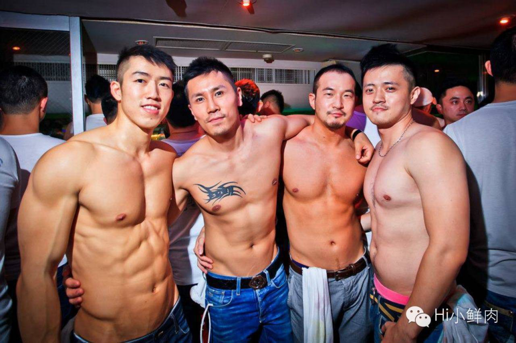 南京男模爆出了他和男友的私房照，身材超好！ 时尚型男 第20张
