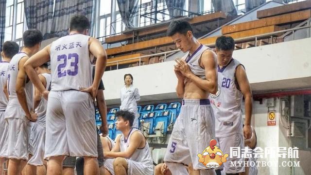 郑州大学187CM的校队篮球帅哥，又是一枚宝藏男孩 精选转载 第2张