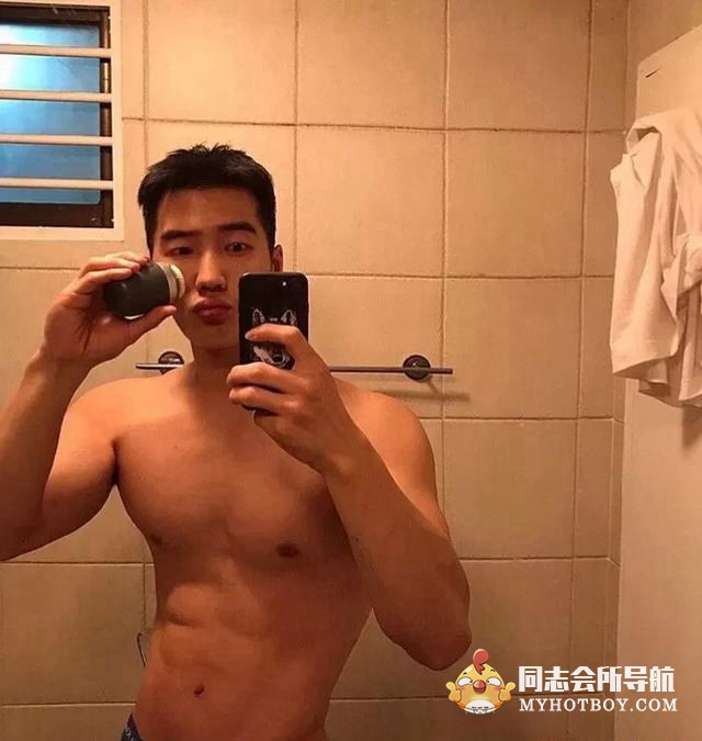 酷似刘昊然的韩国胸肌男模 娱乐画报 第13张