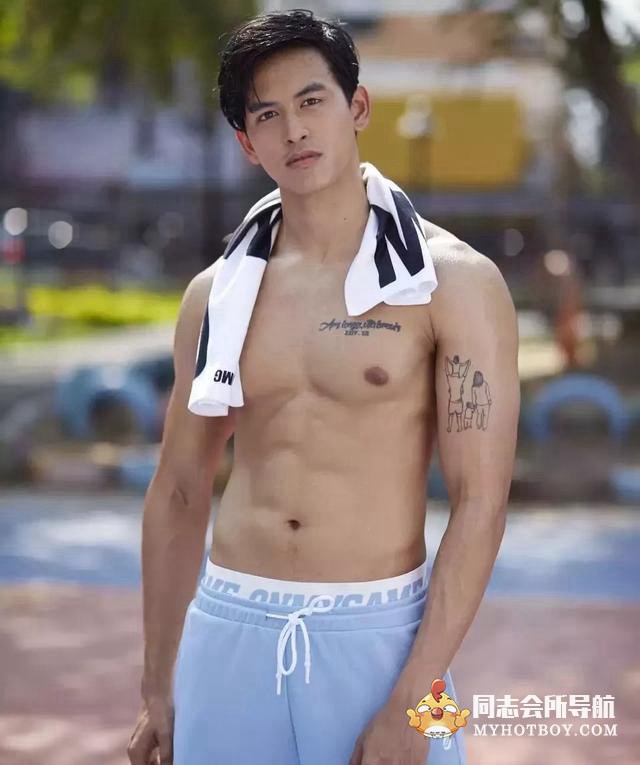 小哥哥名字叫做filmjirayu，是泰国的一名健身模特 娱乐画报 第7张