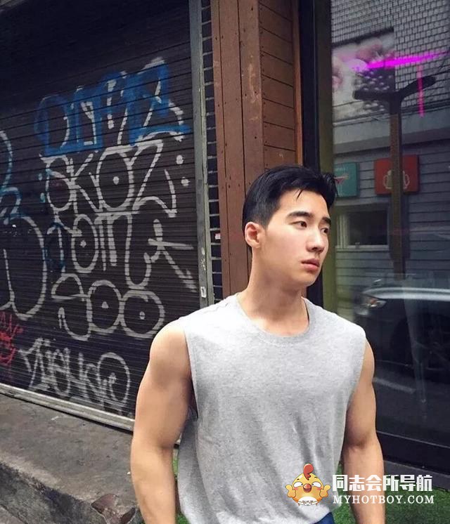 酷似刘昊然的韩国胸肌男模 娱乐画报 第5张