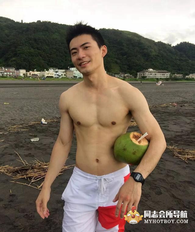 台湾同志天菜，运动裤下的实力藏不住了 时尚型男 第28张
